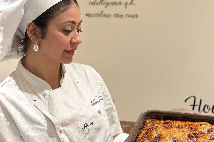 Florence : Lasagna & Tiramisù Class with Wine by Ponte Vecchio