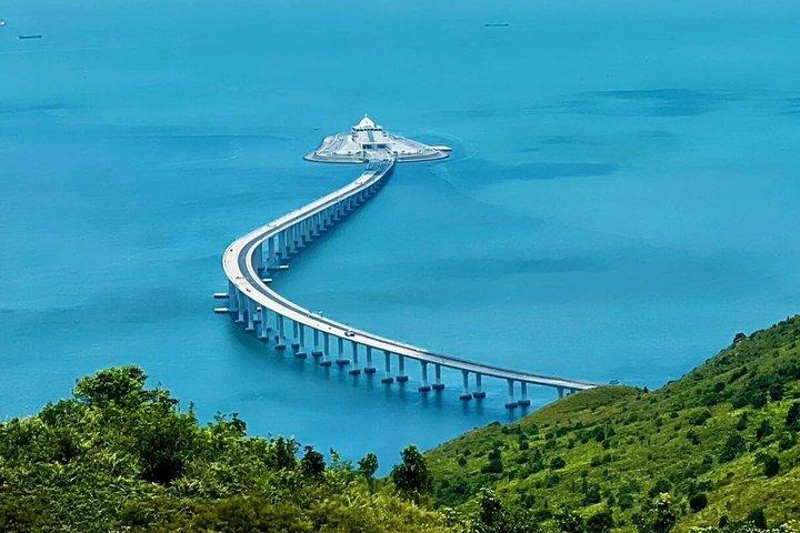 Lantau Tour from HK Central: Cable Car, Big Buddha &Tai O Village
