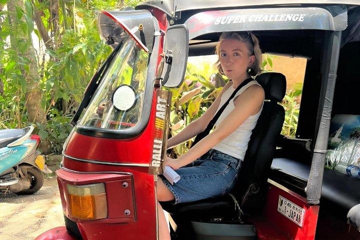 Colonial Tour of Kandy Tea Empire & British History by Tuk Tuk