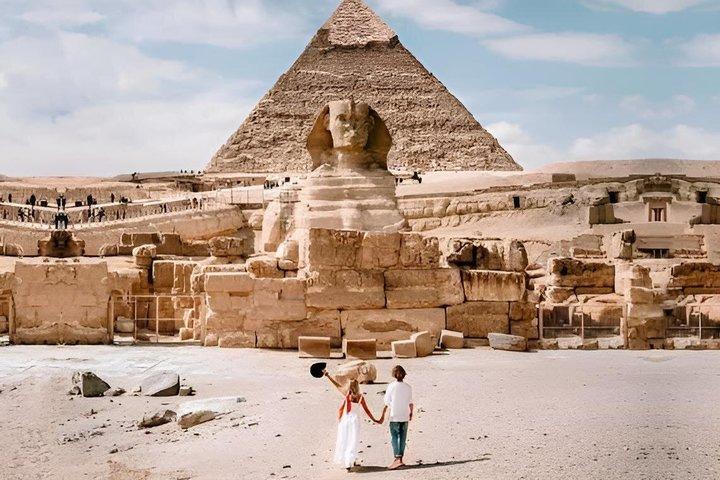 Full Day Tour to Pyramids of Giza & Grand Egyptian Museum "GEM"