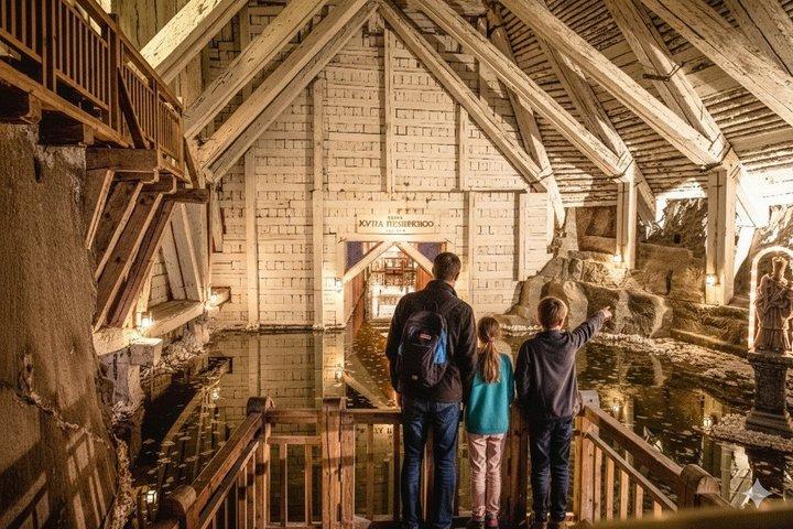 Wieliczka Salt Mine Live Guided Tour with Miners Lift & Pick-up