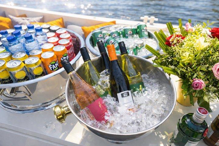 Amsterdam German Canal Cruise with Unlimited Drinks option