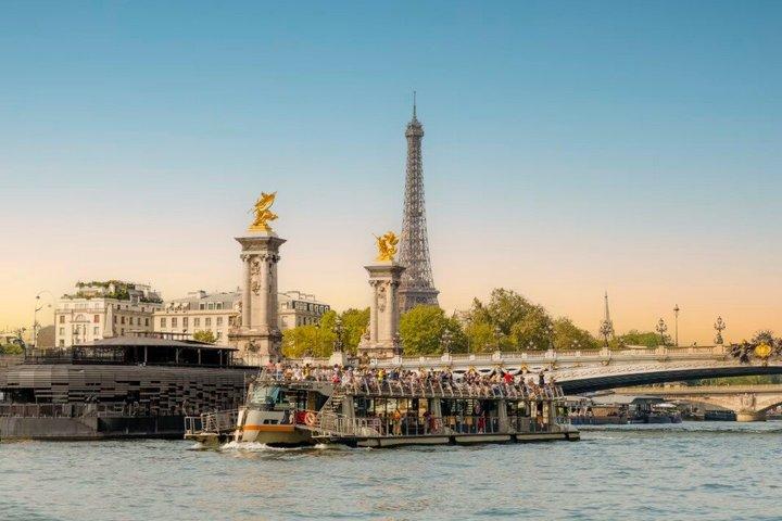 Side-car Paris Visit with a River Cruise