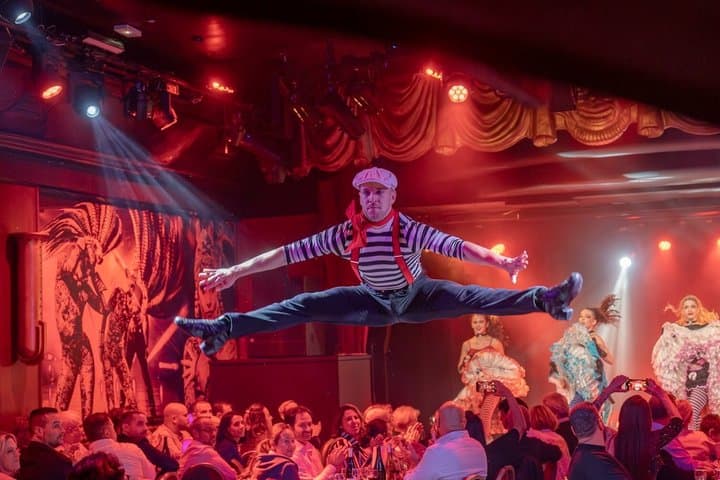 Dinner Show at the Cabaret Oh Caesar in Paris