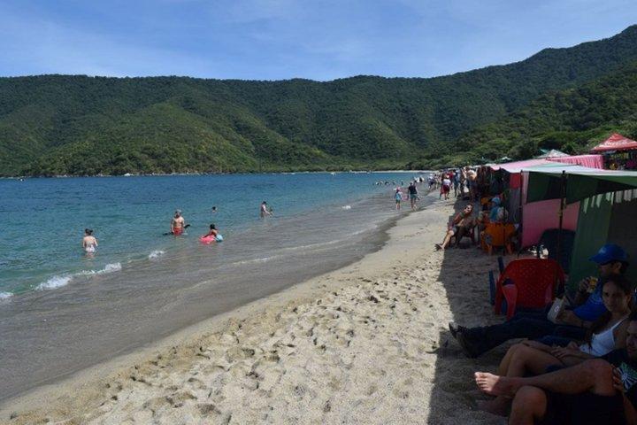 Tayrona Bay Conch Tour with Lunch and Snorkeling