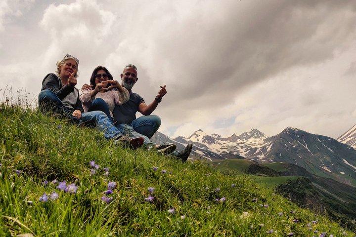 Day Trip to Gudauri and Kazbegi Including 4WD