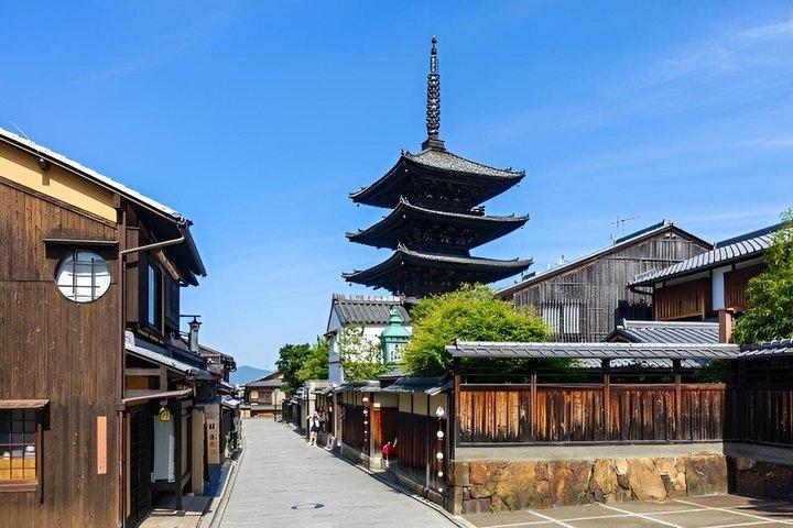 Kyoto Gion Geisha District & Hidden Gems Walking Tour