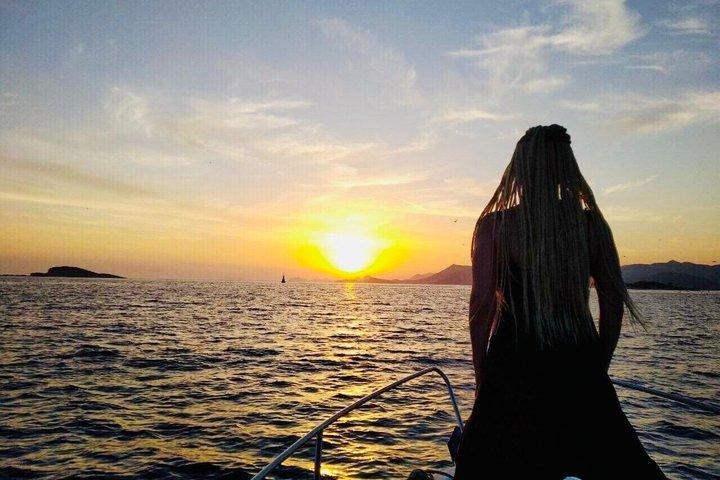 Cavtat Scenic Sunset Boat Trip with Unlimited Drinks