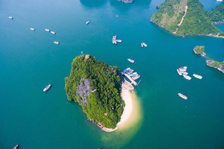 Amazing Luxury Halong Bay from Hanoi/Halong-1 Day All Inclusive