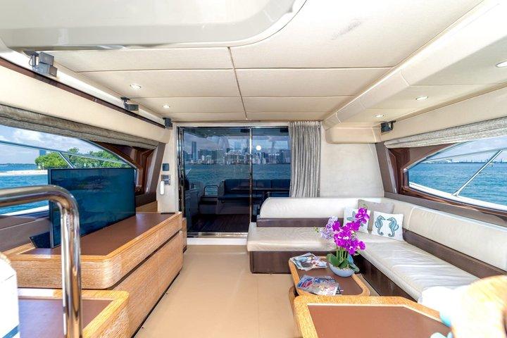 Private Luxury Yacht Experience in Miami with 2 Jet Skis Included