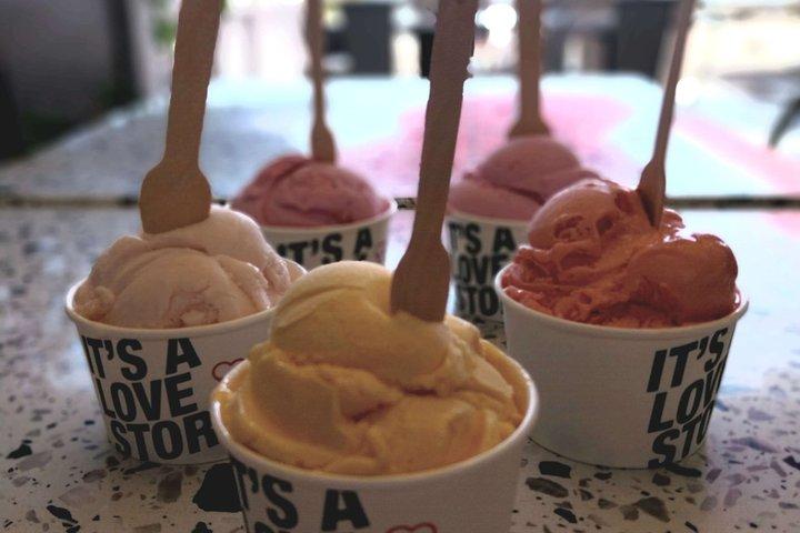 Auckland Downtown Food Tour with 5 Locals Favorite Dishes