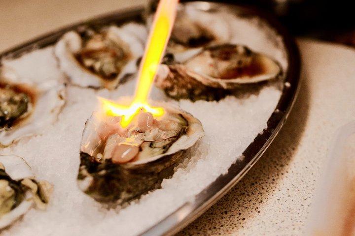 Oyster Tasting Sailboat Tour in Lisbon with Green Wine