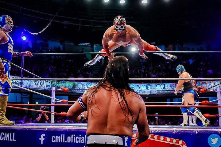 Live Wrestling with Tacos and Transport Included
