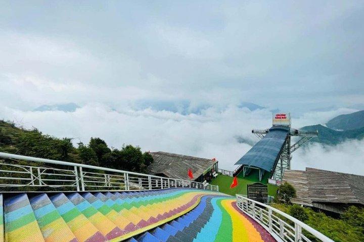 Sapa Glass Bridge, Silver Waterfall & O Quy Ho Pass Half-Day Tour