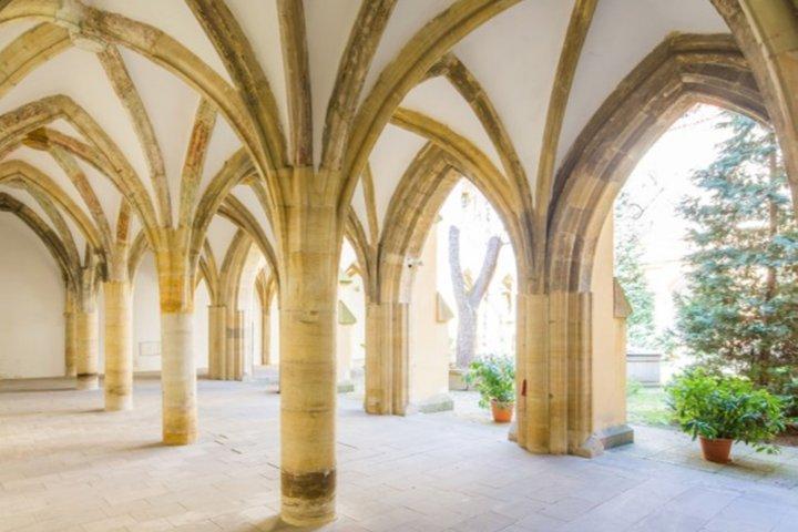 Medieval Prague 3 Hour Tour incl. Friary & St James Basilica