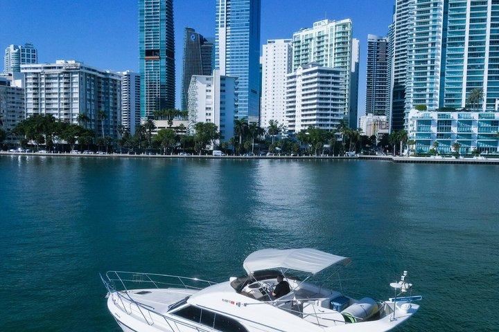 48Ft Luxury Miami Yacht with 2 Jet Skis Included in Miami.