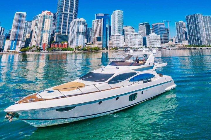 Private Luxury Azimut with 2 Jet Skis Included