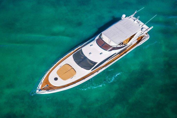 Private Luxury Azimut with 2 Jet Skis Included