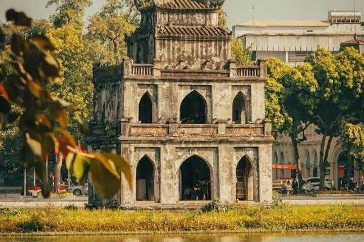Private Hanoi Cycling Sightseeing & Street Food Tour By Bike