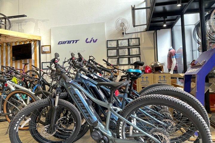 Premium Rental E-Bike in Siem Reap: E-MTB Giant