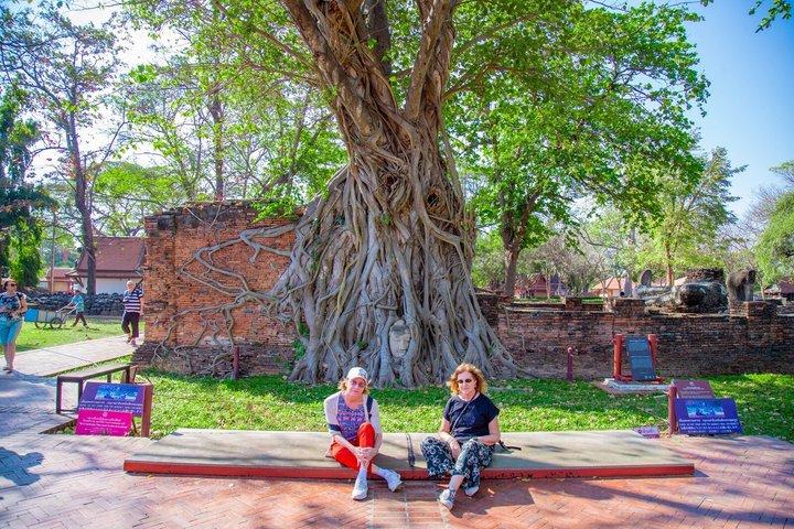 Ayutthaya City Tour and Grand Pearl Cruise from Bangkok