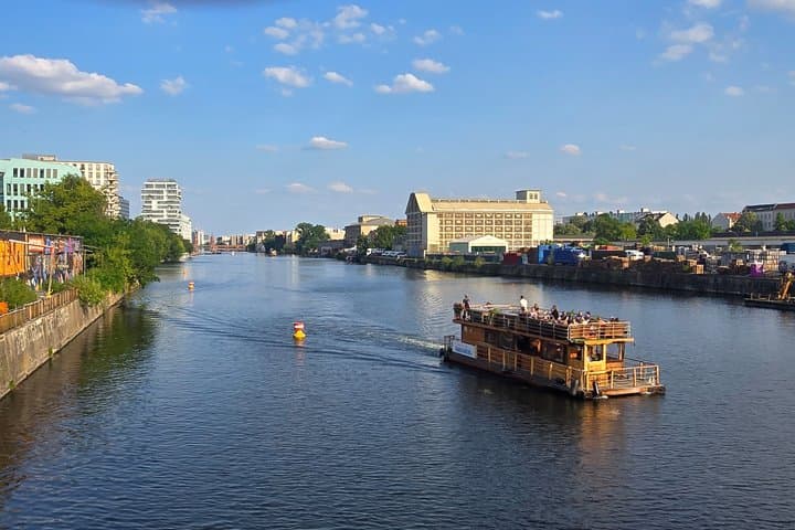 Berlin - Tasty Bike Tour - Streets - Food - Lifestyle