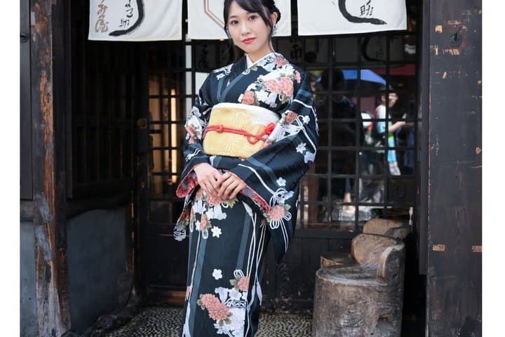 Asakusa Rental Kimono and Photoshoot