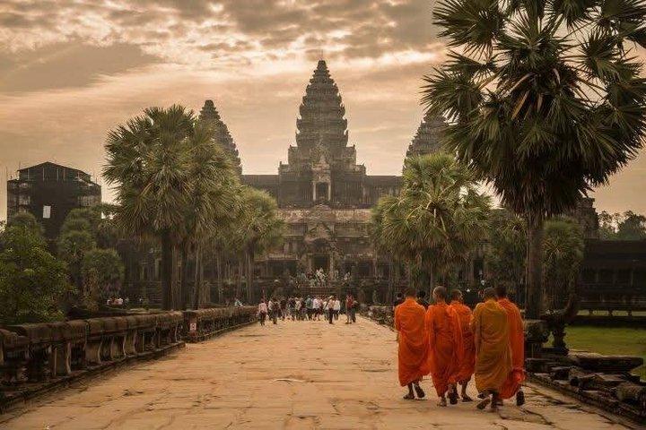 Angkor Wat German-language tour
