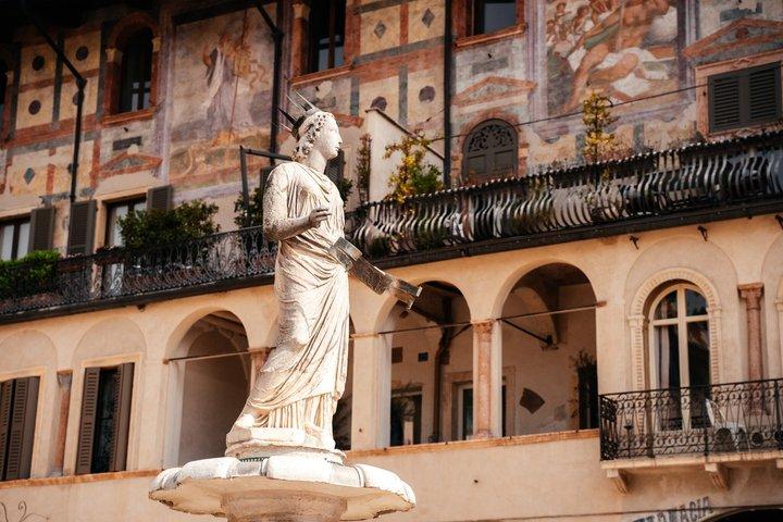 Best of Verona Highlights Walking Tour with Arena
