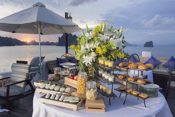 Hera Grand Luxury 2D1N Halong Bay Cruise from Hanoi