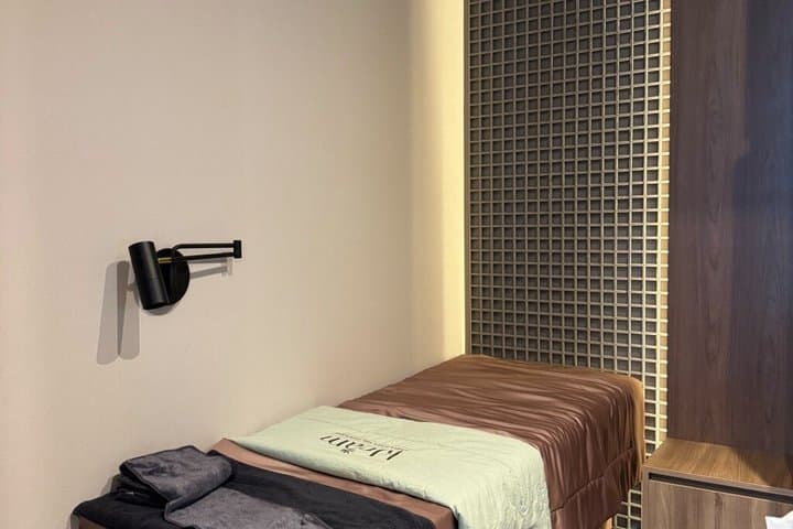K Beauty Glow Up Private Korean Facial and Skin Analysis in Seoul