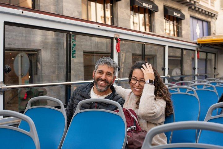 24-Hour "Gray Line" Milan Hop-On Hop-Off Tour with Audio Guide