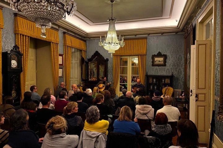 Porto : Fado and Porto Wine Show at the Trinity Noble Hall