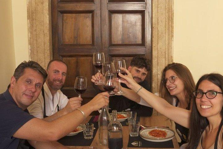 Pasta Making and Tiramisù Class in Rome (SHARED)