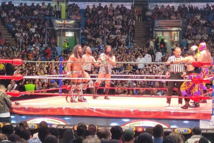 Wrestling Night at Arena Mexico