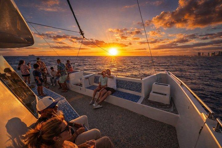 Waikiki Sunset Cruise from Oahu