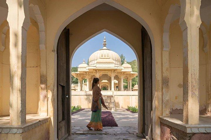 Full Day Jaipur Sightseeing Tour by Private Car with Guide