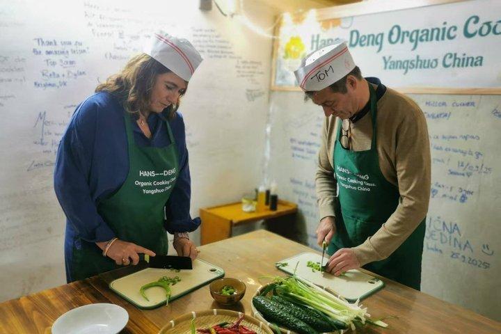 Yangshuo Cooking Class with Local Market Experience