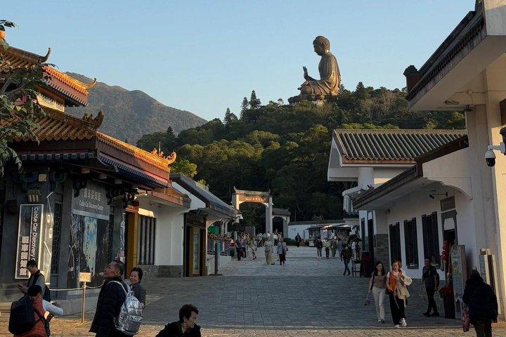 Hong Kong Lantau Island Tour: Cable Car, Big Buddha & Tai O Boat