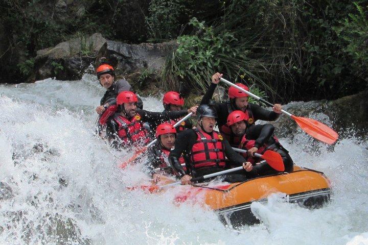 From Valencia: Montanejos Thermal Pools with Hiking or Rafting
