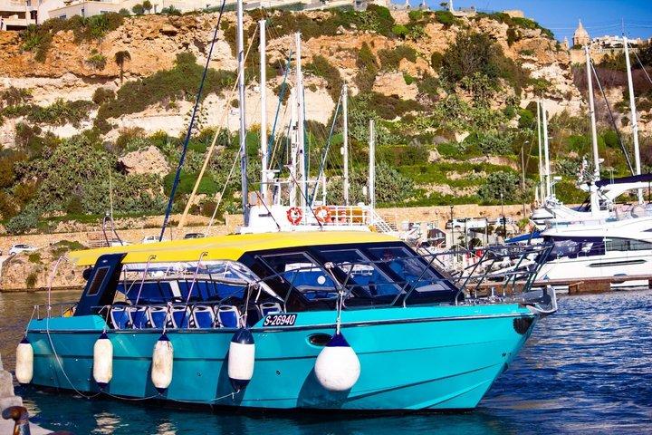 Boat Cruise around Comino/Blue Lagoon & Gozo