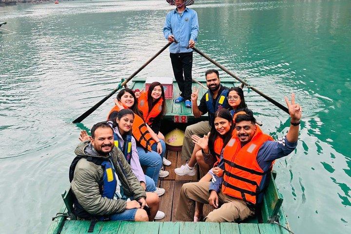 Ha Long Bay Luxury Cruise: Limousine, Kayak, Buffet, Cave, Beach