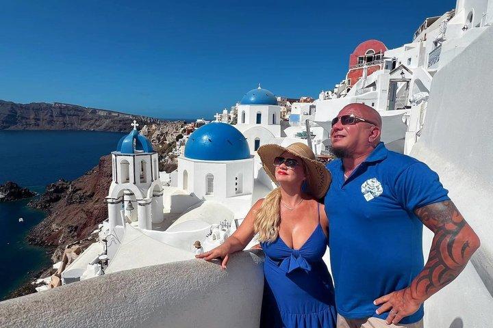 Private Customizable Santorini Tour with Local Driver-Guide