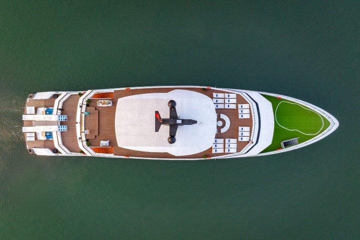 Hanoi: Explore Halong & Lan Ha Bay on Top Luxury Cruises