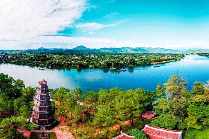 Discover Cultural Treasures in Hue Private Dragon Boat Tour