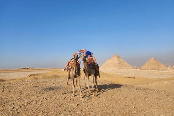 Private Giza pyramids& Sphinx Tour with Camel Ride All inclusive