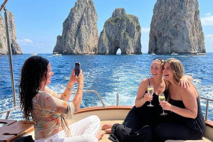 Capri Adventure Cruise: Sea Caves, Coastline & Blue Grotto Visit