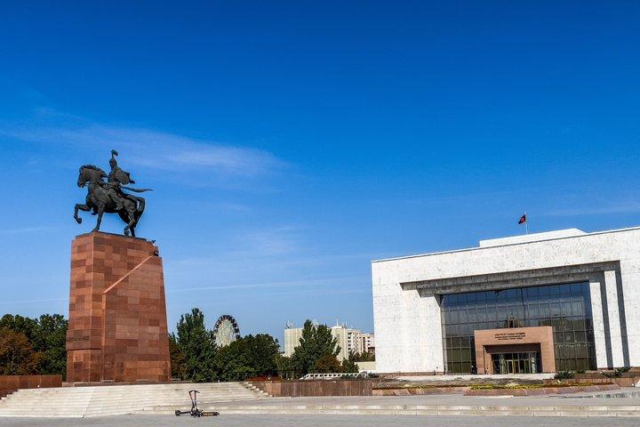 Bishkek Guided City tour and Exploring Local Bazaar Market