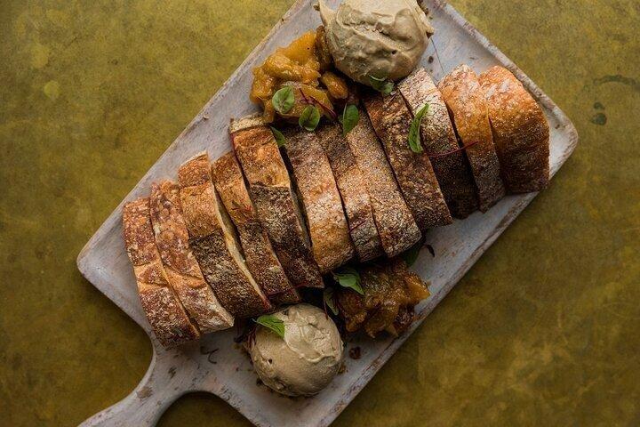 Sydney Street Food Tour with 6 Tastings & Drink by a Local Guide