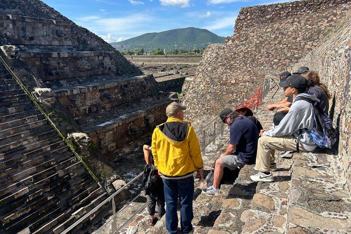 Teotihuacán Tour History and Archaeology and Mexican Food